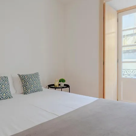 Lovely 3bdr By Vinum 1890 Daire