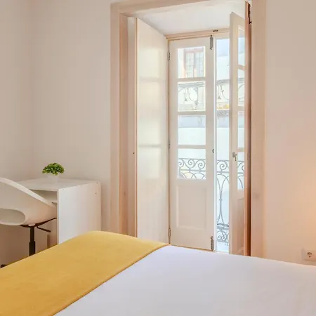 Daire Lovely 3bdr By Vinum 1890